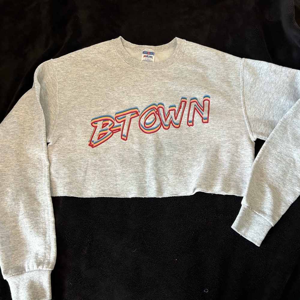 Bloomington Indiana University Hoosiers B-Town Cropped Crewneck Swestshirt